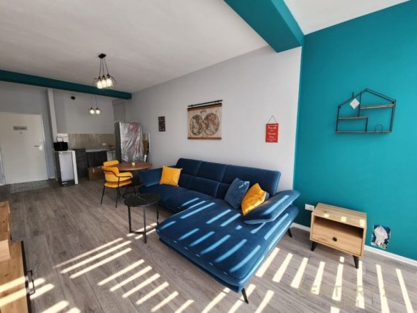 KIKA 2, KOMUNA PARISIT, APARTAMENT 1+1 ME QERA !