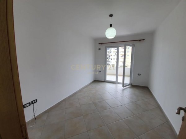 SHESIM APARTAMENT 2+1 TE KODRA E PRIFTIT