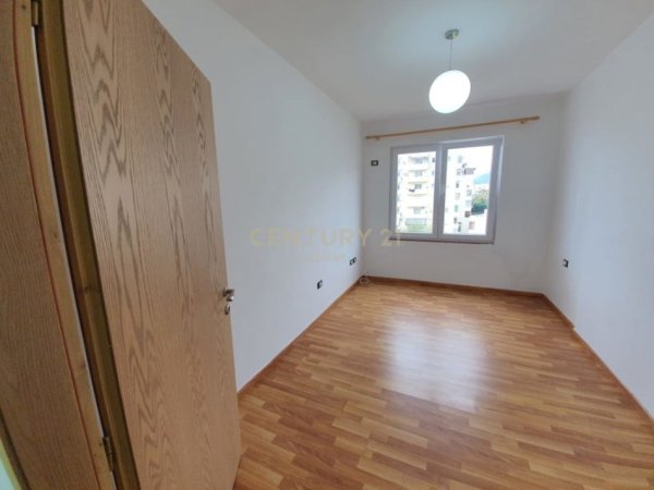 SHESIM APARTAMENT 2+1 TE KODRA E PRIFTIT