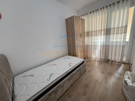 Qera, Apartament 3+1, Unaza e Re.UNA40109