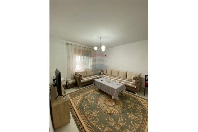 Apartament 2+1+2 - Me Qera - Sauk - Shqiperi