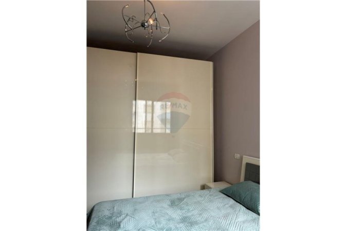 Shitet apartament 1+1 tek Kthesa e Kamzes