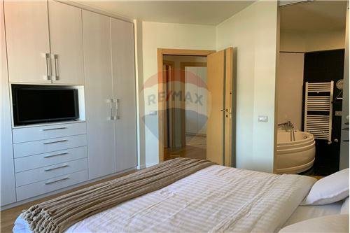 APARTAMENT 3+1+2 NE SHITJE TEK PETRO NINI