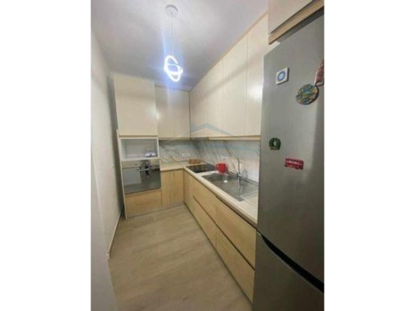 Apartament 2+1, Rruga e Dibres, Tirane.