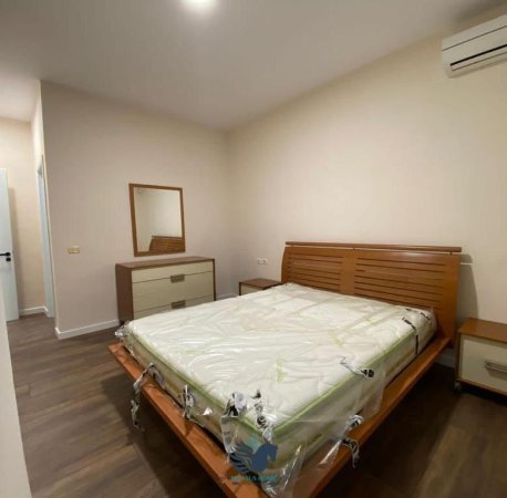 Shitet Apartament 2+1 Ne Astir [ID P220]