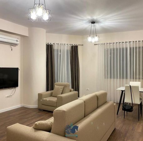 Shitet Apartament 2+1 Ne Astir [ID P220]