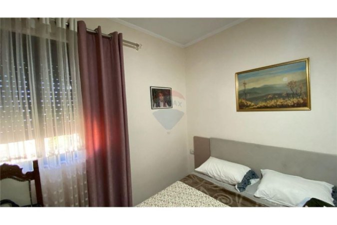 Apartament 2+1 per qira tek Rruga Bardhyl!