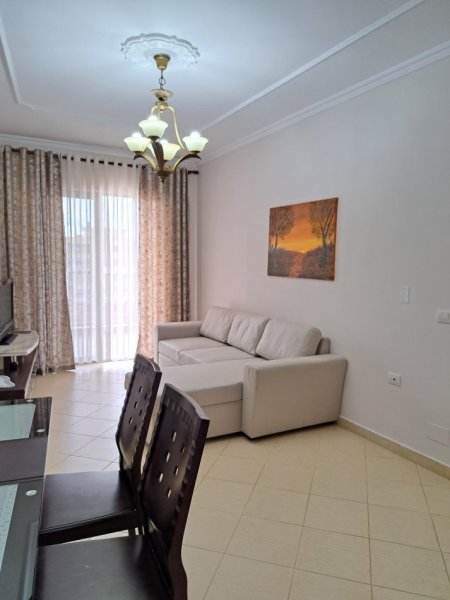 Apartament me qira 2+1