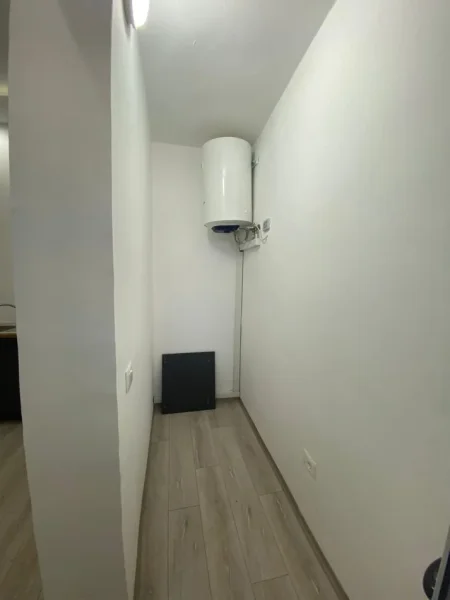 Jepet me qera ambient biznes me bulevard, Durrës