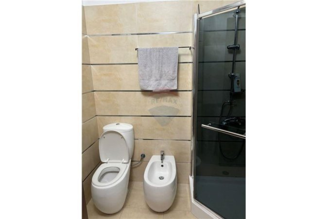 Shitet apartament 1+1 tek Kthesa e Kamzes