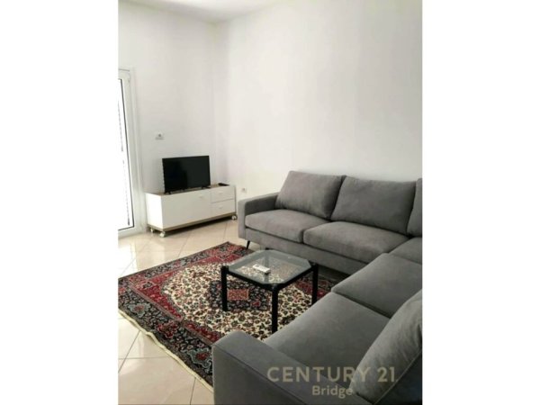 APARTAMENT 1+1 + PARKIM ME QIRA NE ASTIR