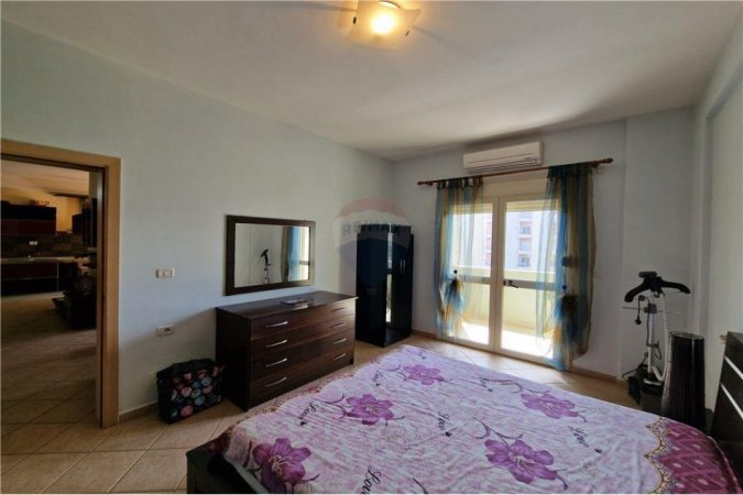 Apartament 2+1 ne shitje prane zjarrfikses,Vlore