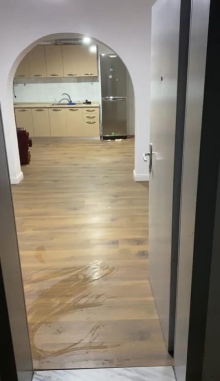 Shitet apartament 2+1 Tirane 70 M2 CMIMI 78 000 EURO