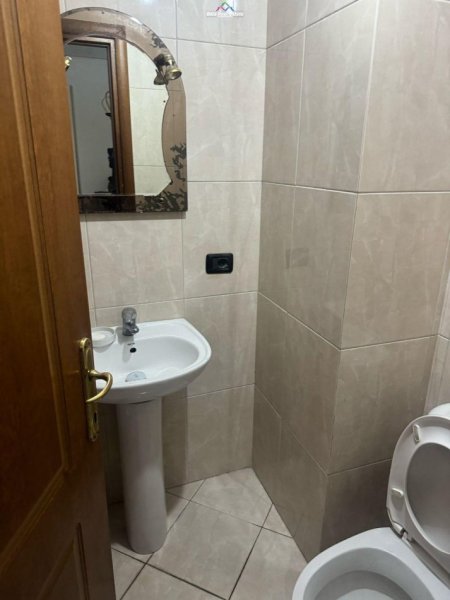 Apartament Ne Shitje 3+1 Tek 21 Dhjetori (ID B13064) Tirane