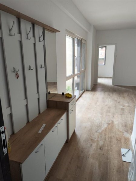 Apartament 2+1 Me Qera Tek Rruga 5 Maji (ID B220781) Tirane