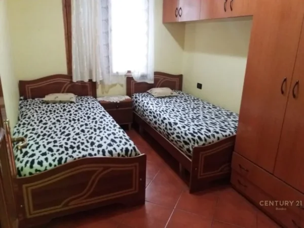 ME QIRA APARTAMENT 2+1 NE NJE VILE 3-KATESHE NE DON BOSKO!!
 Rruga Albanopoli Tirana, Albania
Per Qira