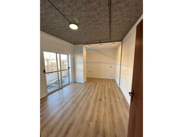 Qera,Apartament 1+1, Rruga e Barrikadave