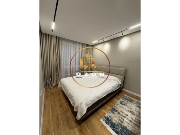 Apartament Modern 2+1 me Oborr të Madh në Rezidencën San Pietro, Gjiri i Lalëzit!