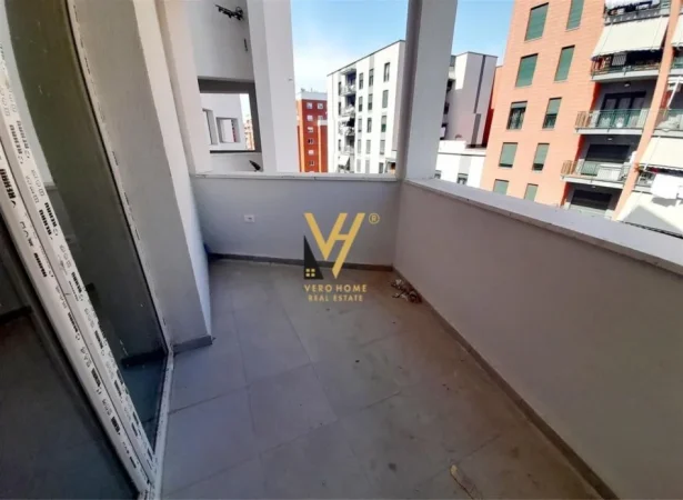 JEPET ZYRE 67 M2 ME QERA TE RIVERSIDE REZIDENCE 550 EURO