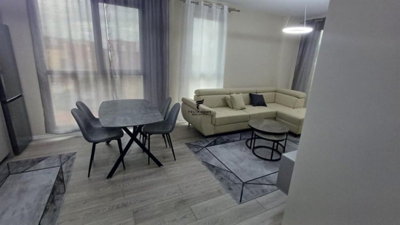 APARTAMENT ME QERA 2+1 XHAMLLIKU 750 EURO