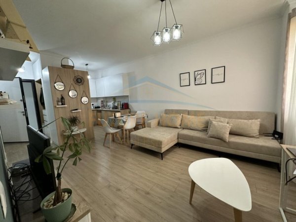 SHITET APARTAMENT 1+1 ,GRAND GALLERY LTE UNAZA E RE