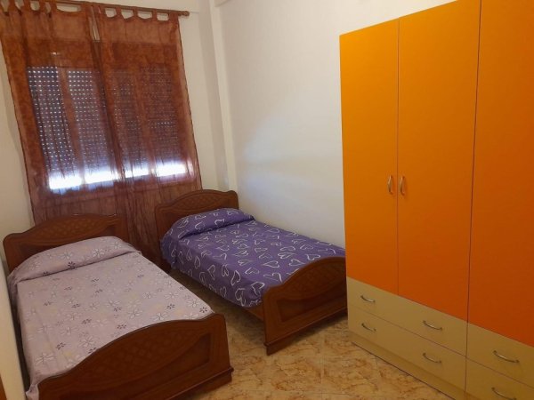 Shitet ne Golem plazh,apartament 80 m2, 100 metra larg nga deti.