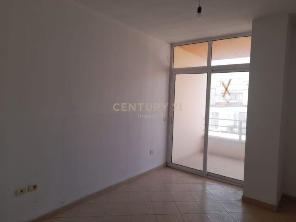 Apartament 2+1+2 Për Shitje në Astir - 117.600 €