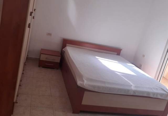 Tirane, jepet me qera apartament 2+1+A+BLK Kati 4, 124 m² 400 Euro