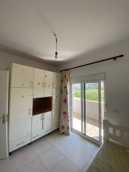 Tirane, jepet me qera apartament 2+1+BLK Kati 2, 115 m² 400 Euro (Kodra e Priftit)
