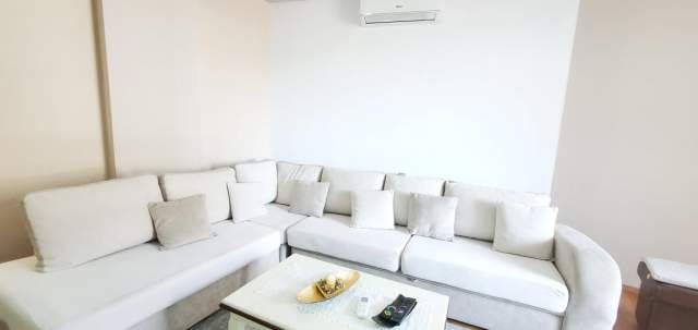 Tirane, jepet me qera apartament 75 m² 450 Euro