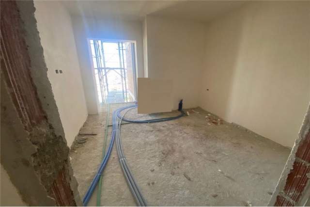 Tirane, shitet apartament 1+1 Kati 5, 74 m² 88.500 Euro (RRUGA E DIBRES)