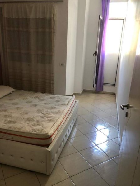 Tirane, jepet me qera apartament 1+1 Kati 1, 60 m² 27.000 Leke (Rrapo Hekali)