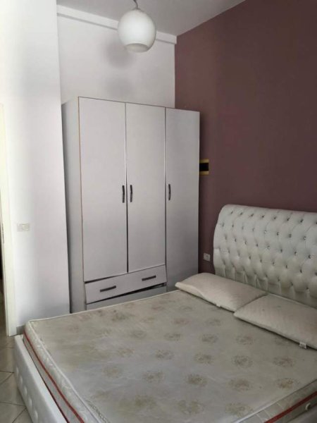 Tirane, jepet me qera apartament 1+1 Kati 1, 60 m² 27.000 Leke (Rrapo Hekali)