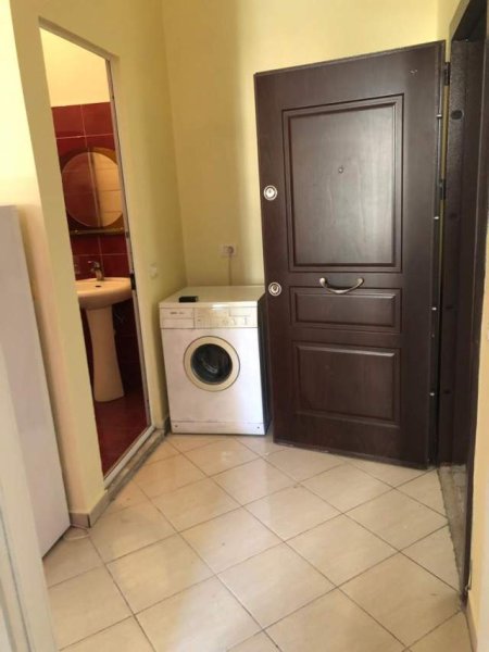 Tirane, jepet me qera apartament 1+1 Kati 1, 60 m² 27.000 Leke (Rrapo Hekali)