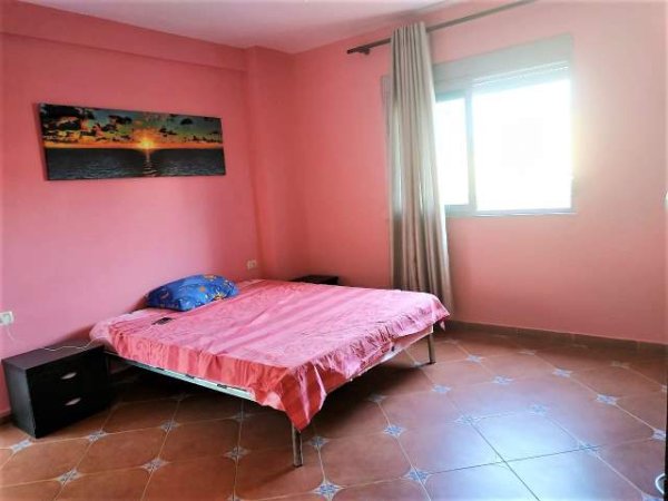 Tirane, shitet apartament 118 m² 105.000 Euro
