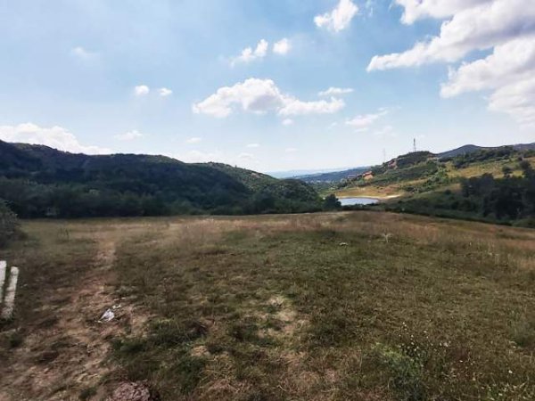 Tirane, shes toke 3.000 m² 599.500 Euro