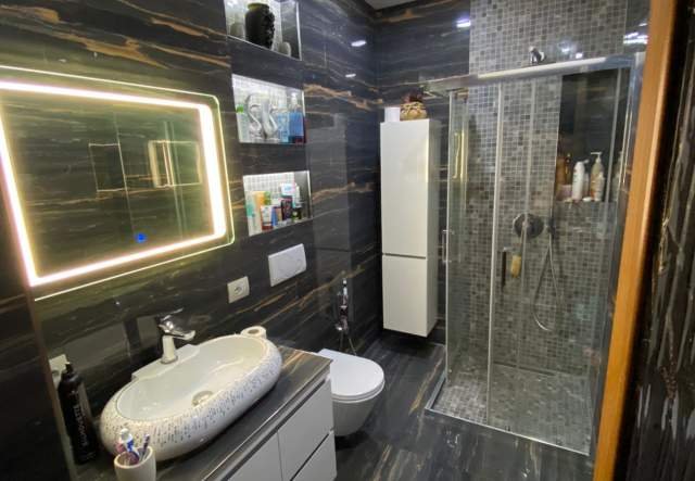 Tirane, shitet apartament 147 m² 367.500 Euro