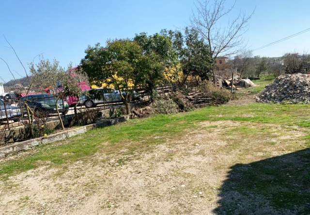 Tirane, shes toke 4.080 m² 408.000 Euro
