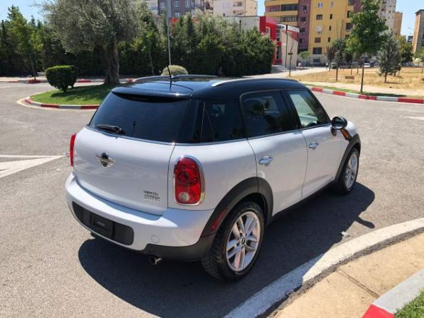 Tirane, shes makine MINI COOPER COUNTRYMAN 1.6 BENZIN+GAZ Viti 2012,