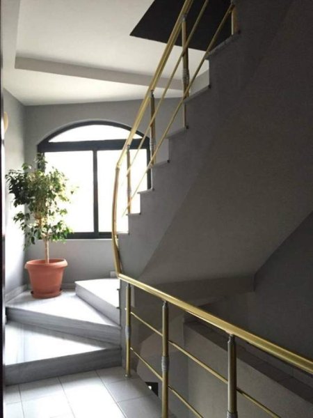 Tirane, shitet Vile 564 m² 620.000 Euro