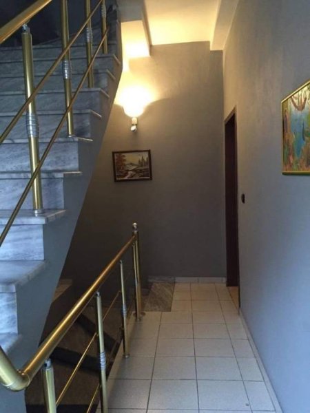 Tirane, shitet Vile 564 m² 620.000 Euro