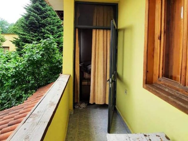 Tirane, shitet shtepi 400 m² 200.000 Euro