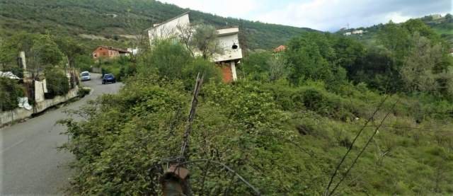 Tirane, shes toke 900 m² 7.000.000 Leke