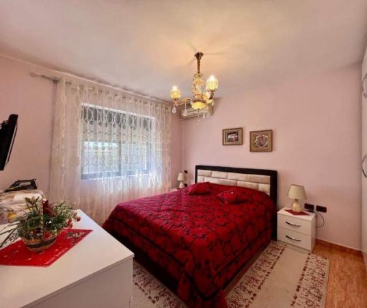 Tirane, jepet me qera apartament 2+1+BLK Kati 3, 90 m² 470 Euro