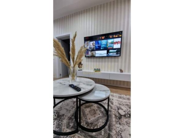 Tirane, jepet me qera apartament 2+1+BLK Kati 2, 70 m² 600 Euro (21 Dhjetori)
