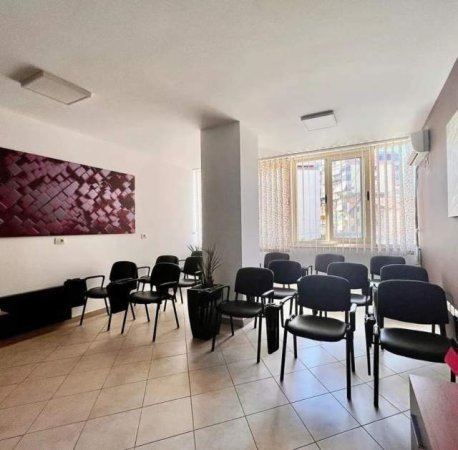 Tirane, jepet me qera apartament 2+1 Kati 3, 84 m² 420 Euro (Tefta Tashko)