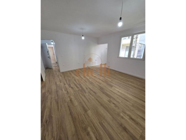 Apartament 2+1 Per Shitje, Rruga E Bogdaneve