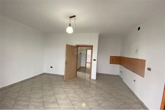 APARTAMENT NE SHITJE 1+1 NE RRUGEN BARDHYL