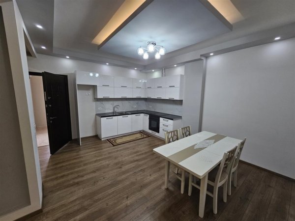 JEPET ME QERA APARTAMENT 2+1 500 EURO FRESK