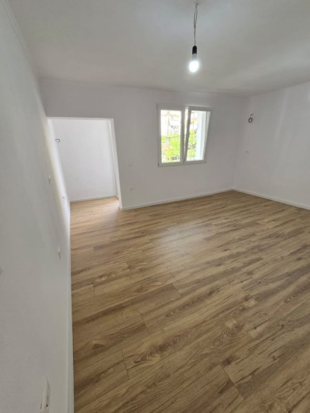 Apartament Ne Shitje 2+1 Tek Rruga E Kavajes, Tirane.